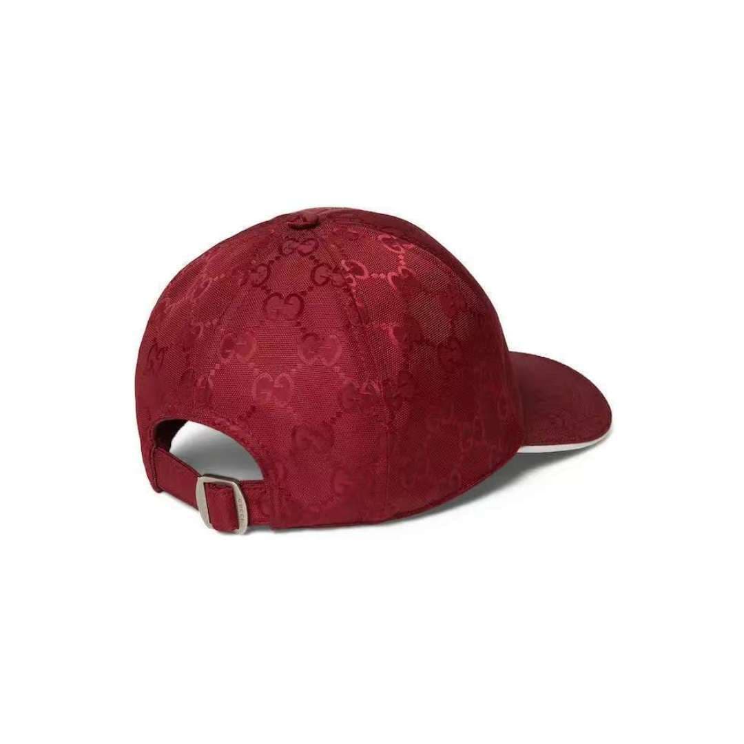 C29823 Gucci 2025 Early Autumn Collection presents a variety of energetic accessories. This baseball cap is crafted with precision using GG nylon, adorned with interlocking G embroidery patches, bringing a unique and elegant touch. — image 2