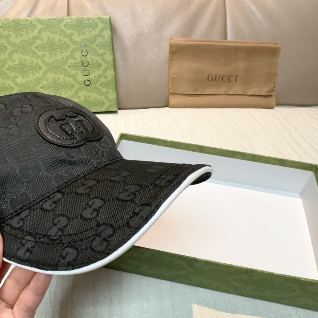 C29822 Gucci 2025 Early Autumn Collection presents a variety of energetic soft accessories. This baseball cap is crafted with precision using GG nylon, adorned with interlocking G embroidery patches, bringing a unique and distinctive touch. — image 6