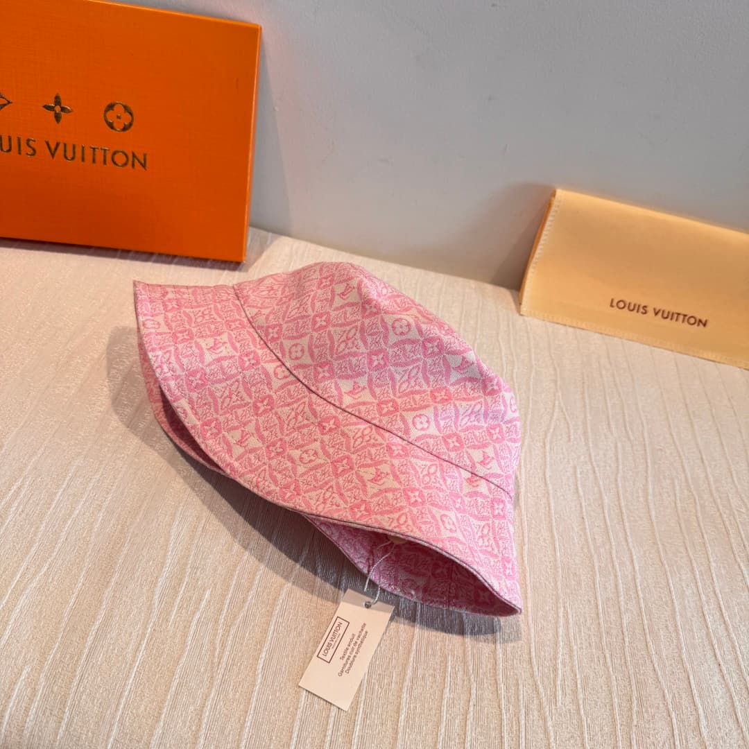 C29818 Packaged in a cloth bag. Lv classic model fisherman hat – top-tier version. Customized according to the mold 1:1. Made from original denim print fabric and pure cotton lining; lightweight and breathable! Excellent quality. Standard head circumferen — image 8