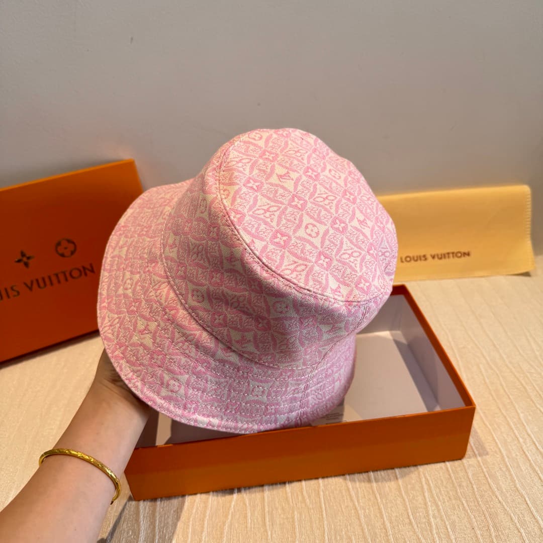 C29818 Packaged in a cloth bag. Lv classic model fisherman hat – top-tier version. Customized according to the mold 1:1. Made from original denim print fabric and pure cotton lining; lightweight and breathable! Excellent quality. Standard head circumferen — image 5