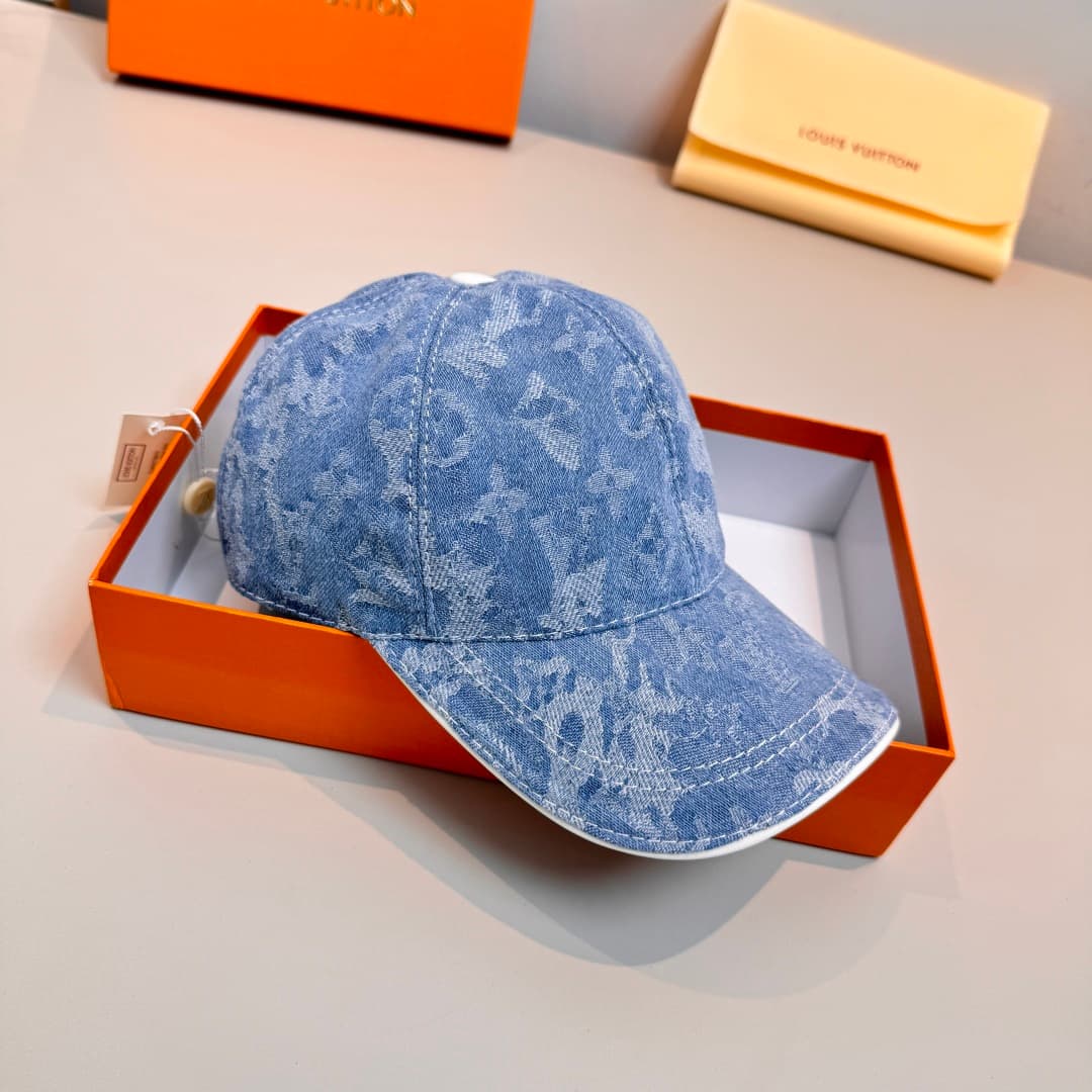 C29813 Bag-shaped cloth bag, new LV Louis Vuitton baseball cap with original design. LV denim weave texture. Custom-made by 1:1. Original canvas material + top-grade cowhide, lightweight and breathable! Excellent quality. Basic head circumference: 56. Hea — image 3