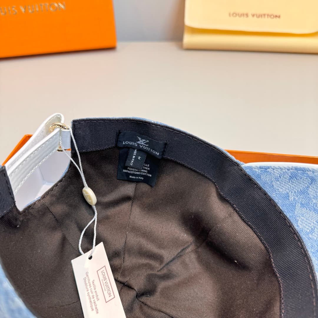 C29813 Bag-shaped cloth bag, new LV Louis Vuitton baseball cap with original design. LV denim weave texture. Custom-made by 1:1. Original canvas material + top-grade cowhide, lightweight and breathable! Excellent quality. Basic head circumference: 56. Hea — image 7