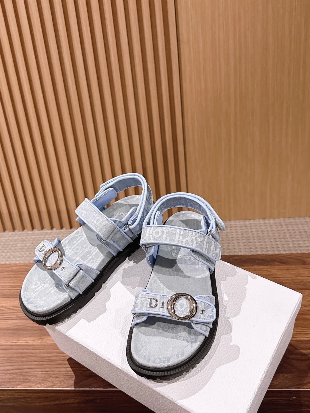 D5943 Top-tier version: Christian Dior summer sandals with patches – cool sandals that are extremely popular. — image 4