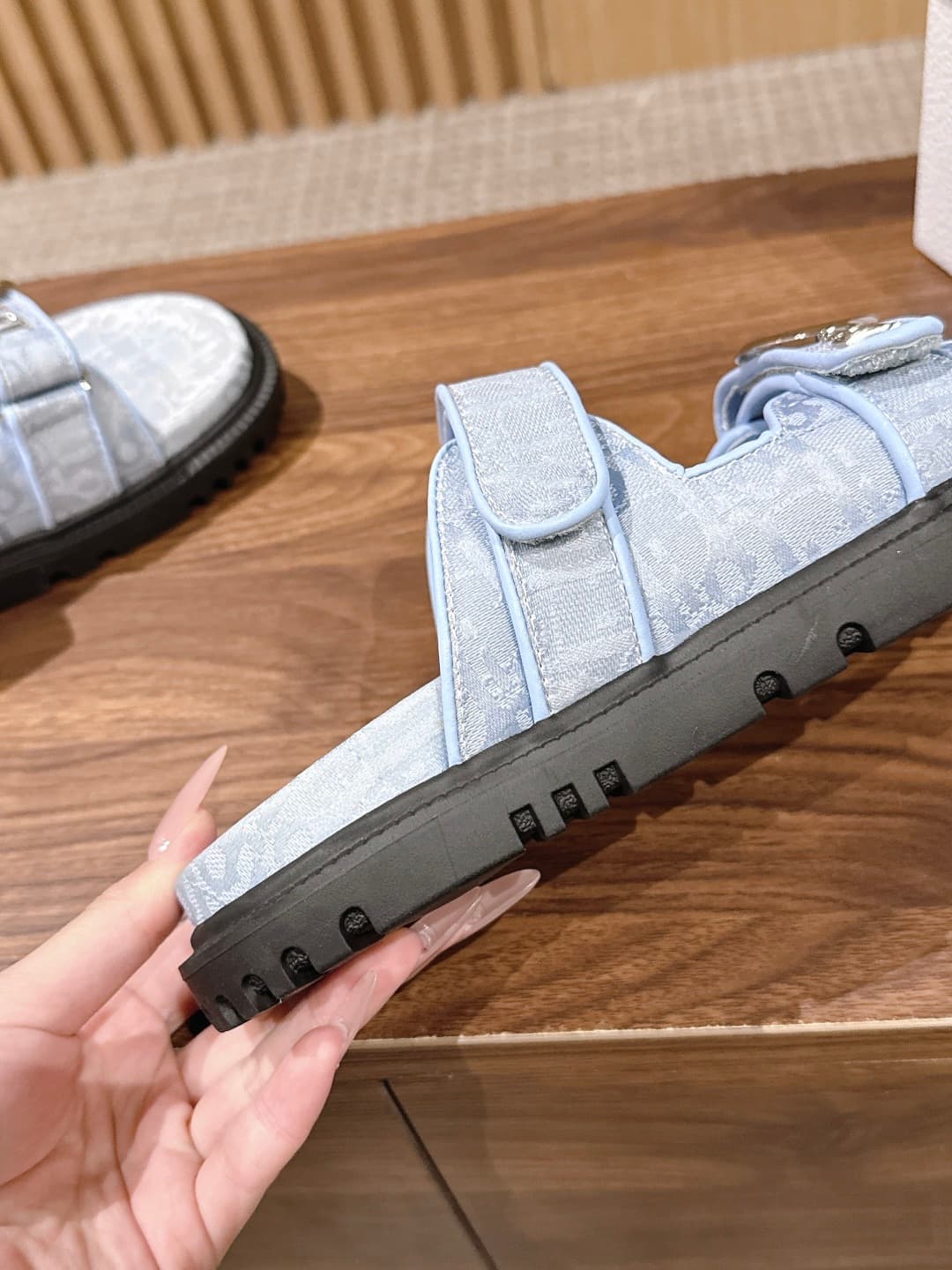 D5937 Top-tier version: Christian Dior summer slippers with patches – cool sandals — image 8