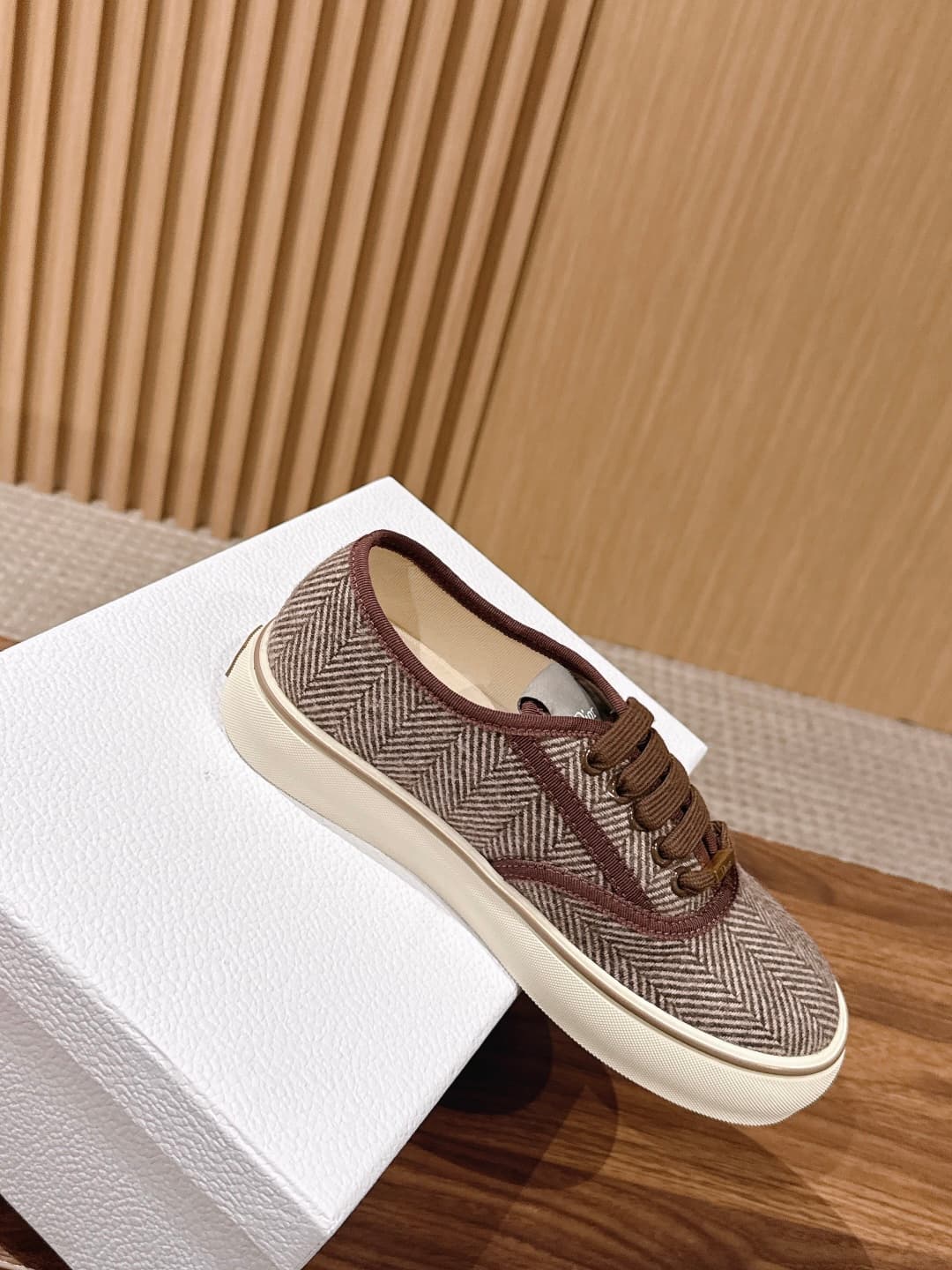 D5952 Top version: Christian Dior spring/summer new monogram leather loafers — image 3