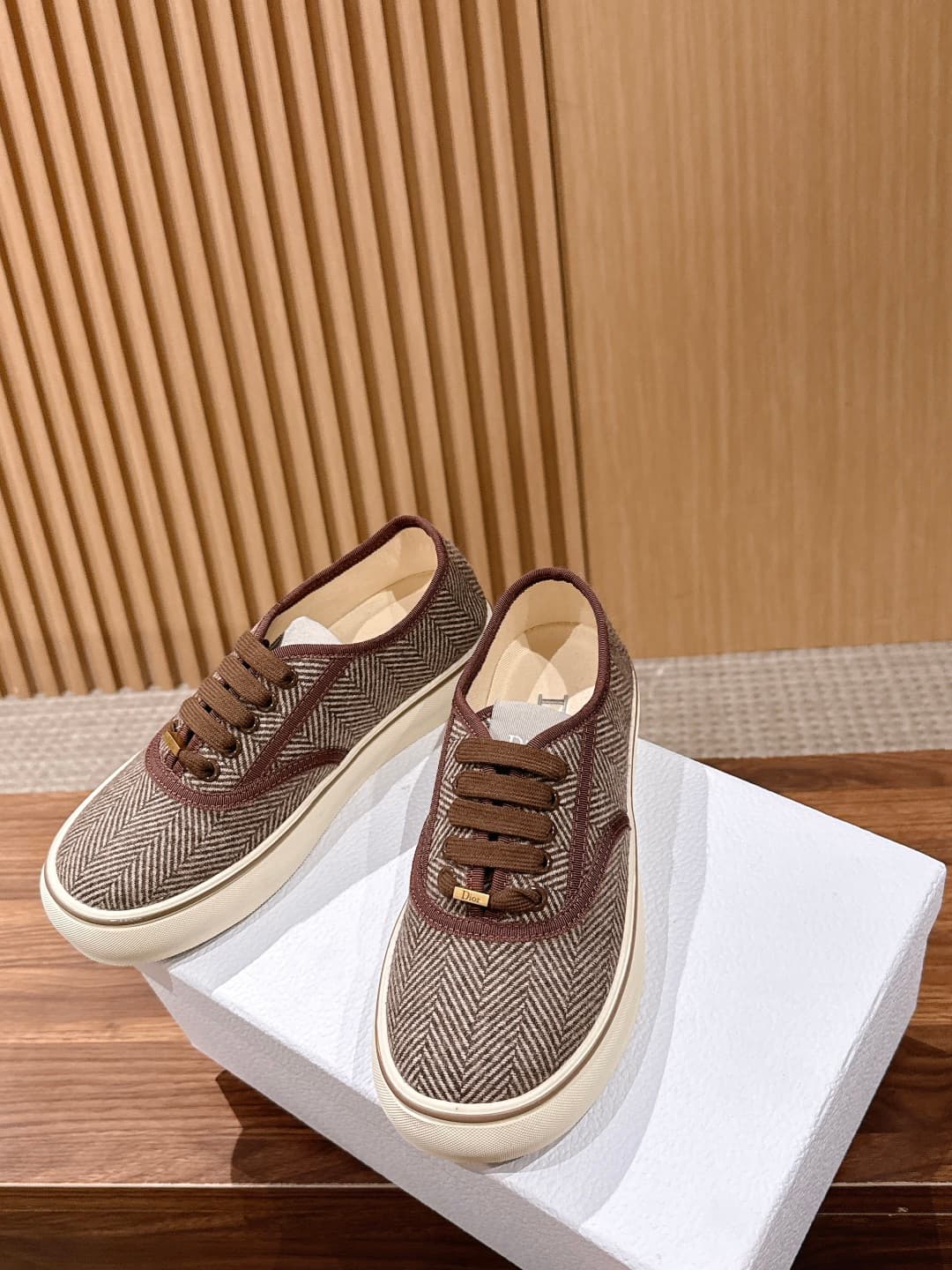 D5952 Top version: Christian Dior spring/summer new monogram leather loafers — image 4