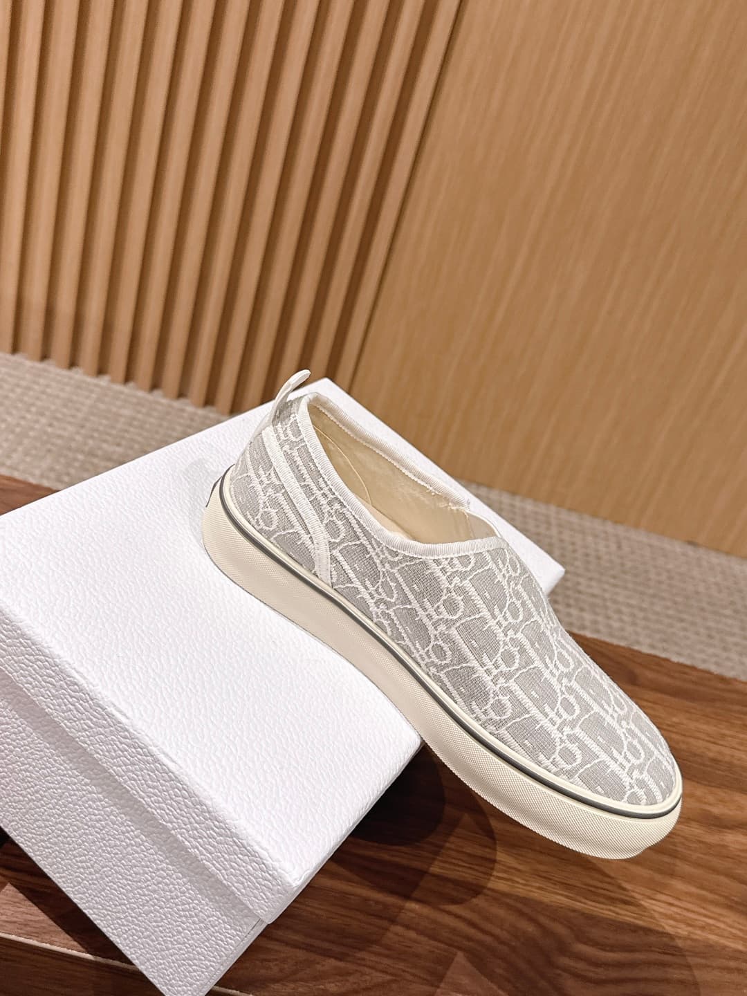 D5951 Top version: Christian Dior spring/summer new monogram leather loafers — image 3