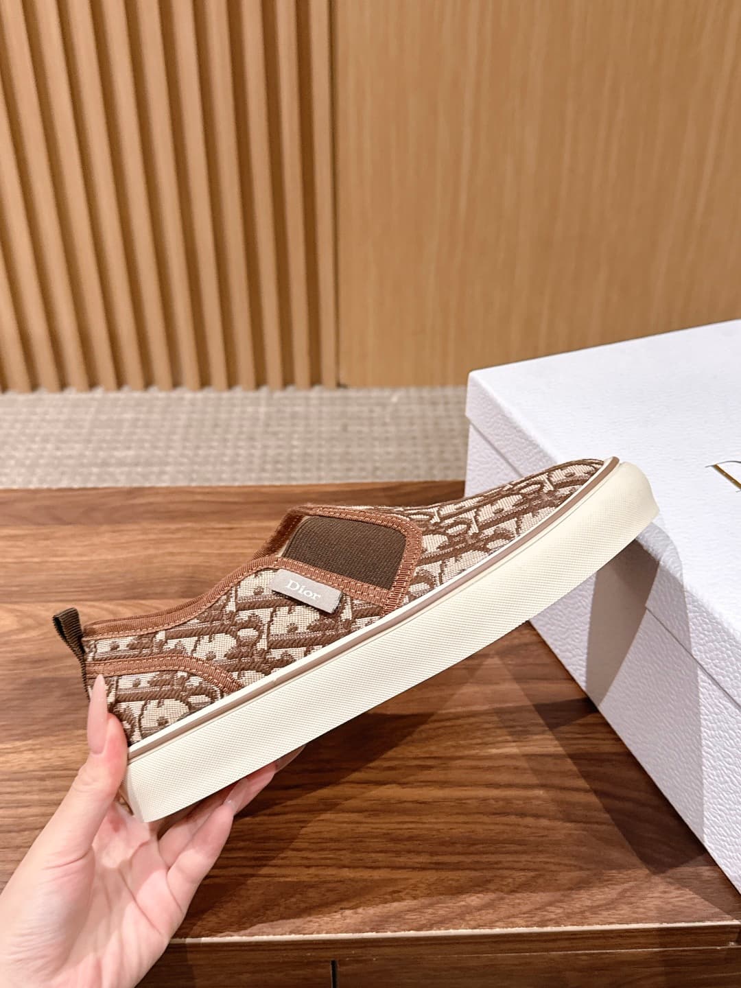 D5946 Top version: Christian Dior spring/summer new monogram leather loafers — image 5