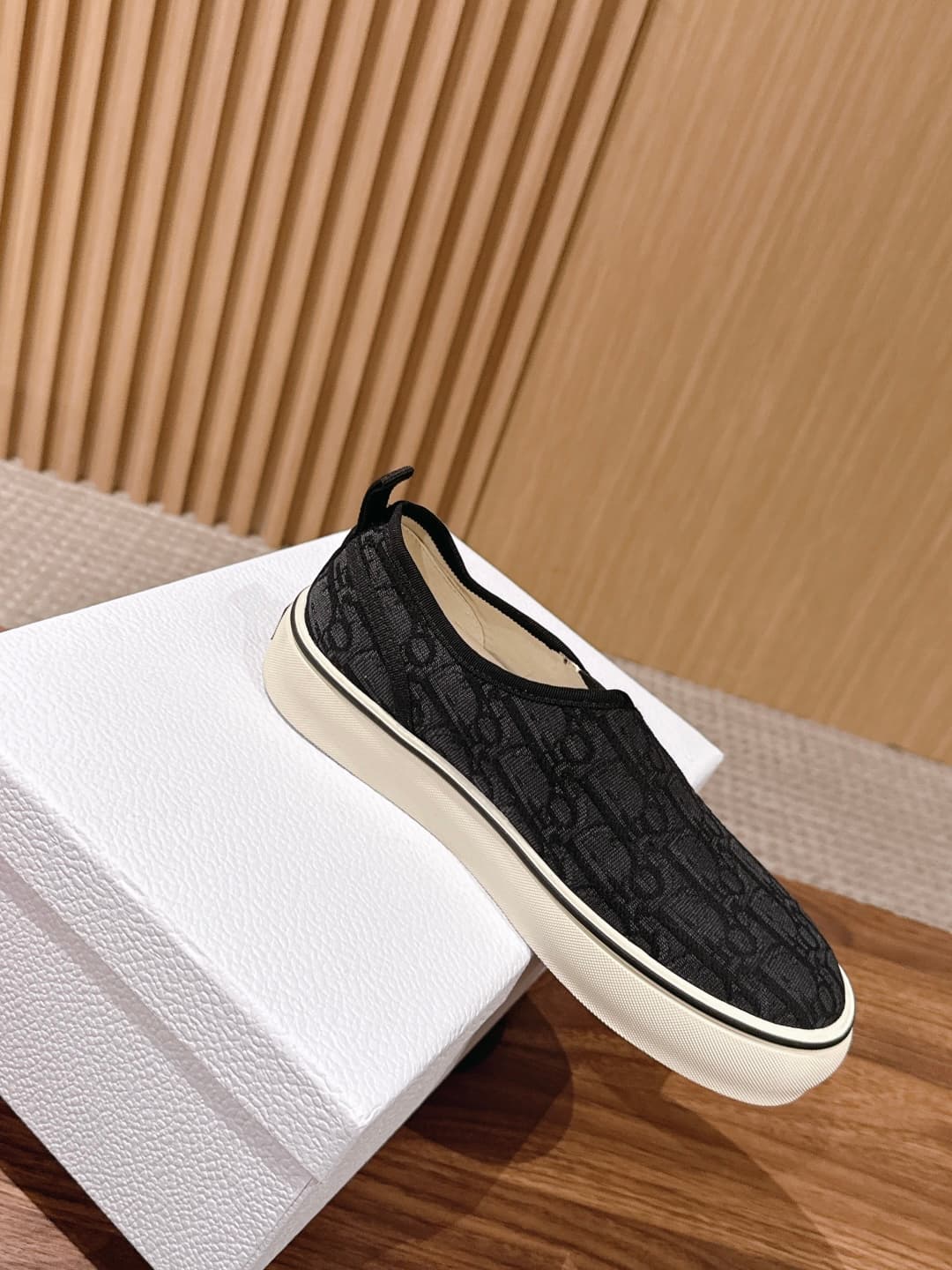 D5948 Top version: Christian Dior spring/summer new monogram leather loafers — image 3