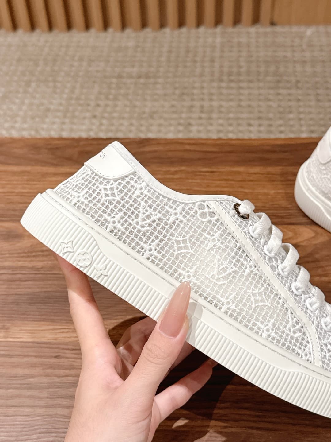 D9282 New LOUIS VUITTON lace-trimmed casual sports skate shoes at the custom purchasing level — image 7