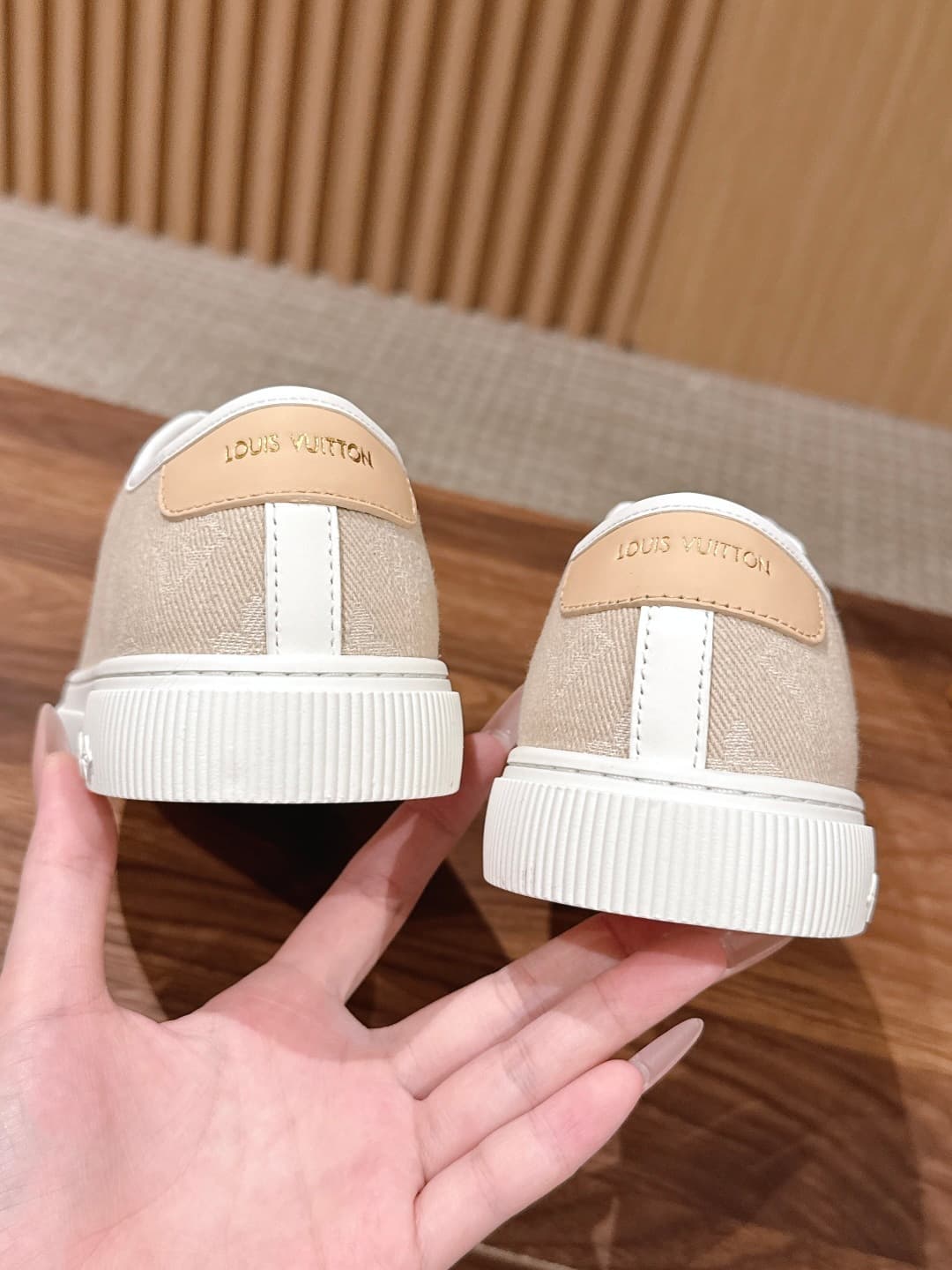 D9279 Louis Vuitton Leather Sandal Shoes with Lace Ups – New Models, High-End Quality — image 8
