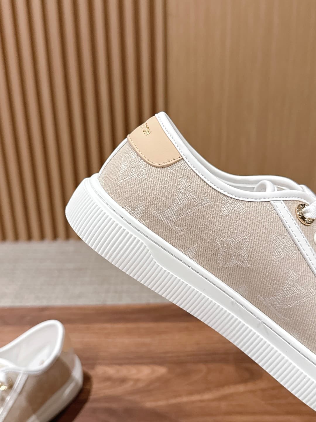 D9279 Louis Vuitton Leather Sandal Shoes with Lace Ups – New Models, High-End Quality — image 7