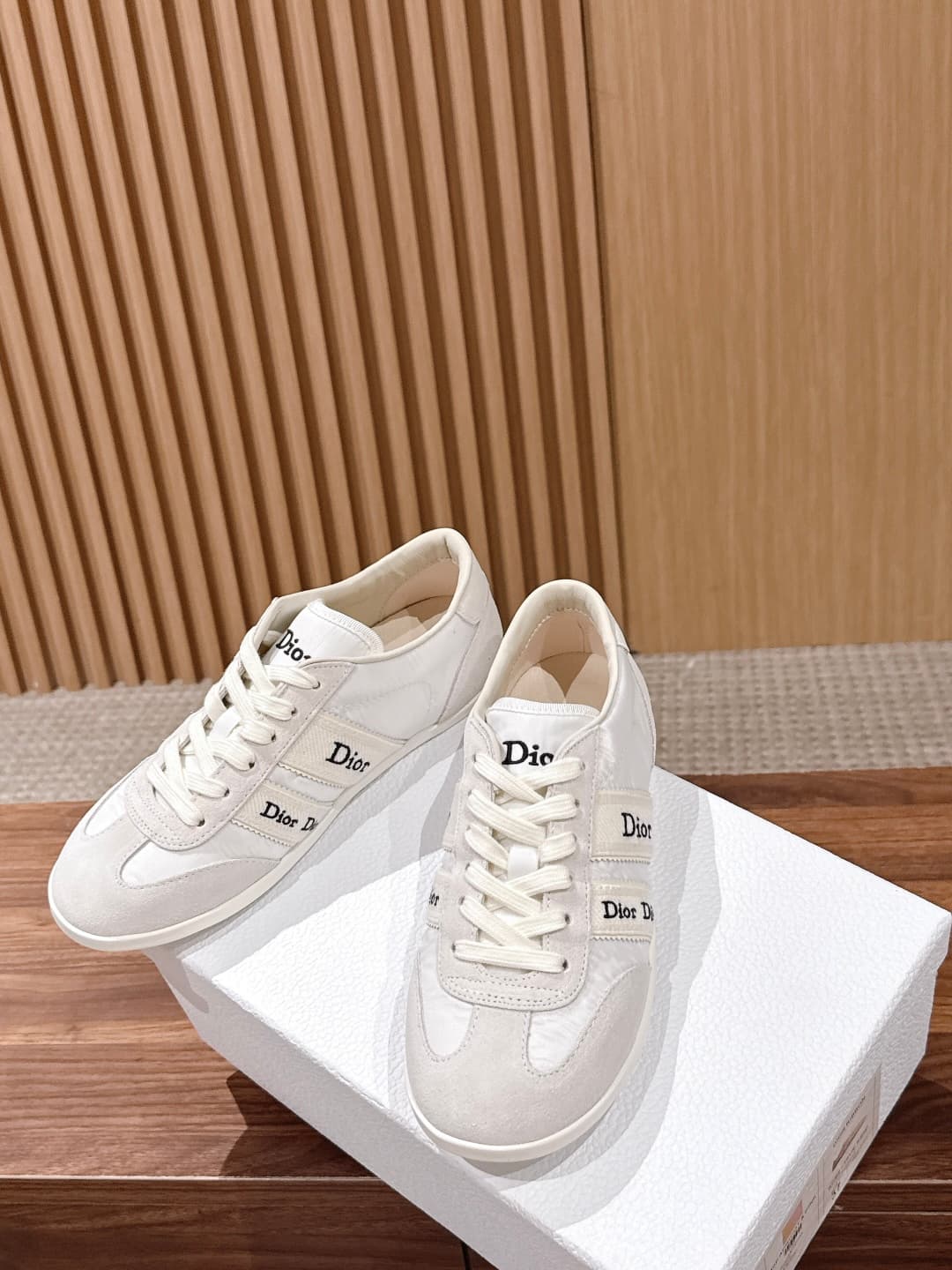 D5947 Top-tier version of Christian Dior spring season new flat Dior shoes — image 4