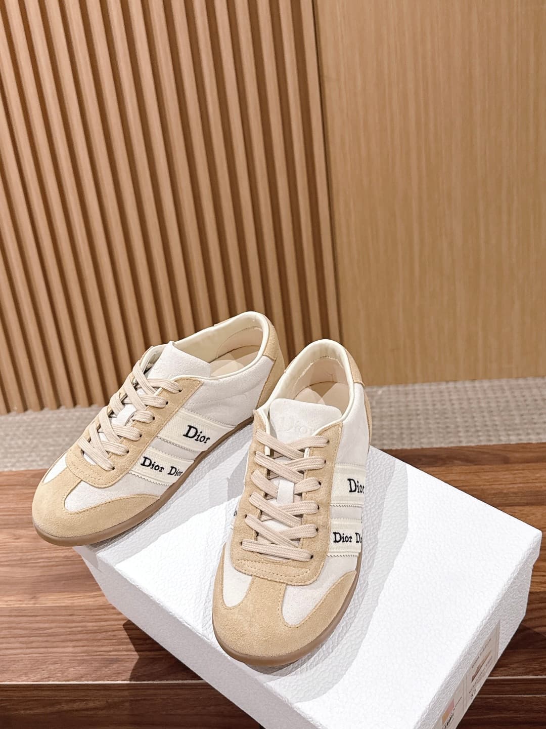 D5945 Top-tier version: Christian Dior early spring new flat Dior shoes — image 4