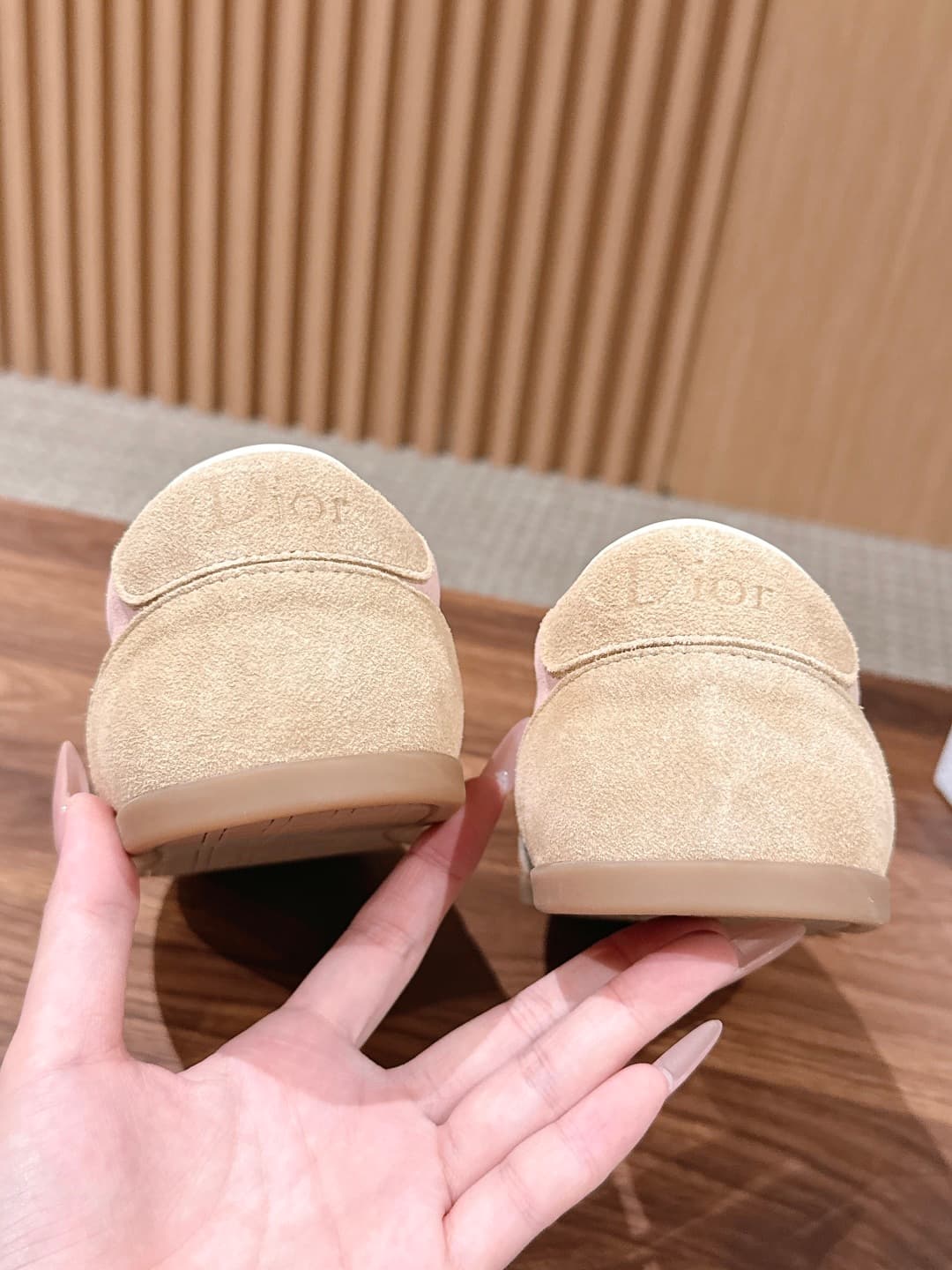 D5944 Top-tier version: Christian Dior spring collection of flat-toe shoes — image 8