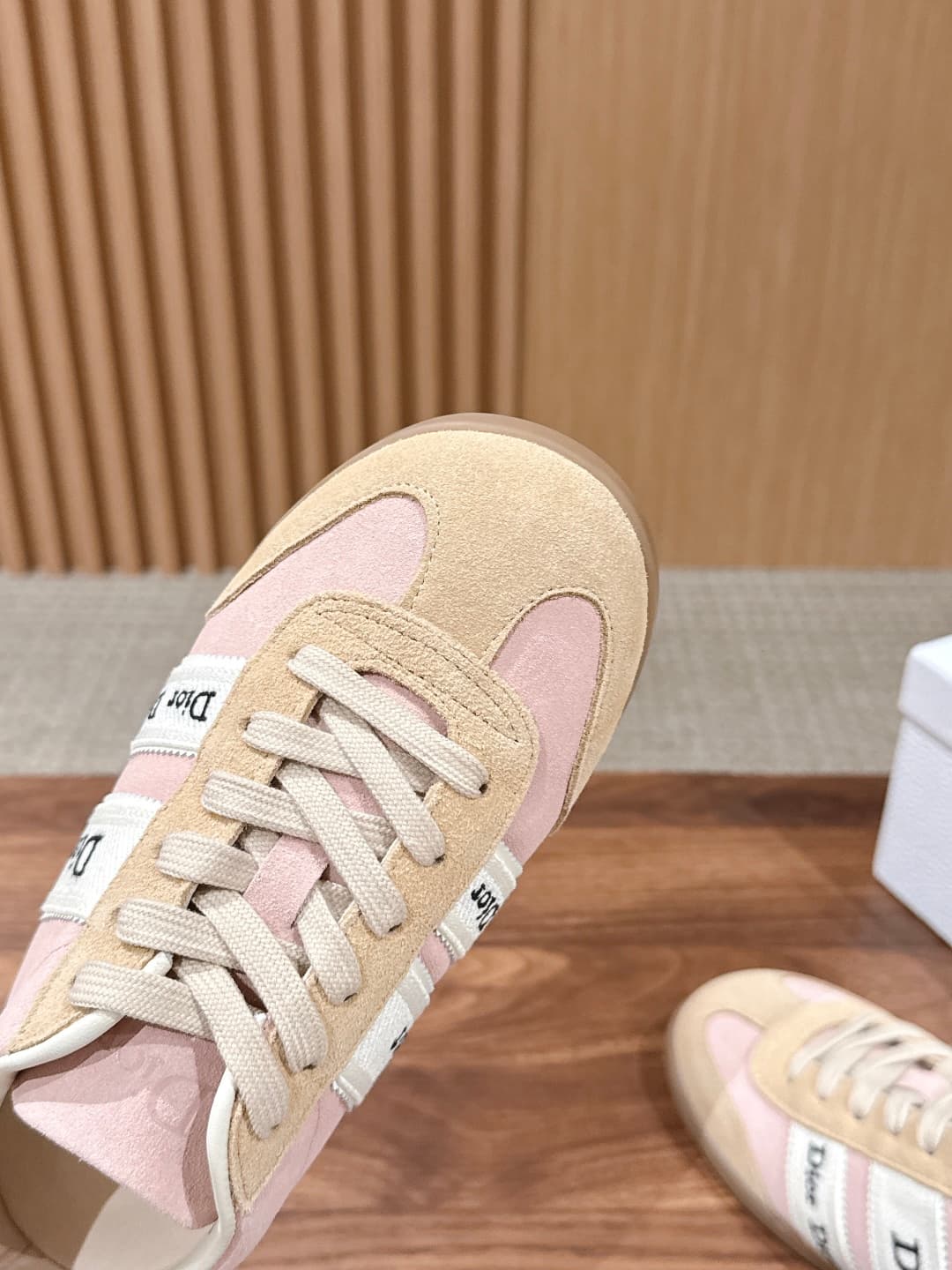 D5944 Top-tier version: Christian Dior spring collection of flat-toe shoes — image 6