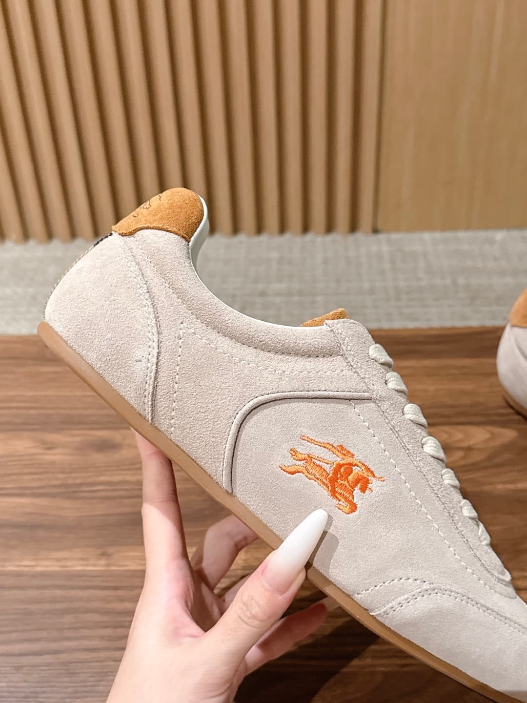 D3164 【Wangtan Product】Burberry’s popular vintage/retro men’s Derby shoes are now available! These are Burberry’s latest innovation. These shoes truly strike a perfect balance between “brand identity” and “daily practicality”. — image 7