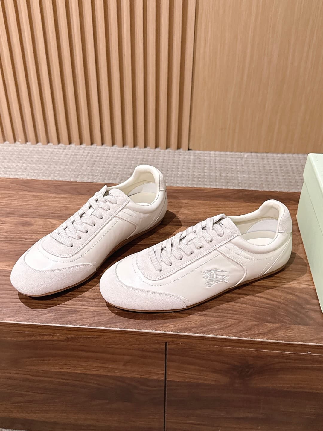 D3166 【Wangzhou Product】Burberry’s popular vintage/retro men’s Derby shoes are now available. These are Burberry’s signature products, and these shoes truly strike a perfect balance between “brand identity” and “daily practicality”. — image 2