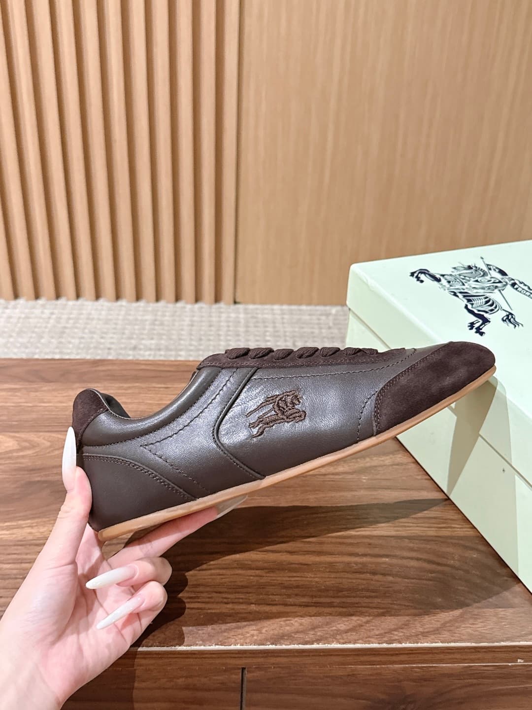 D3165 [Wanjiang] Burberry’s popular vintage/retro men’s Derby shoes are now available! These are Burberry’s signature products, and these shoes truly strike a perfect balance between “brand identity” and “daily practicality”. — image 5