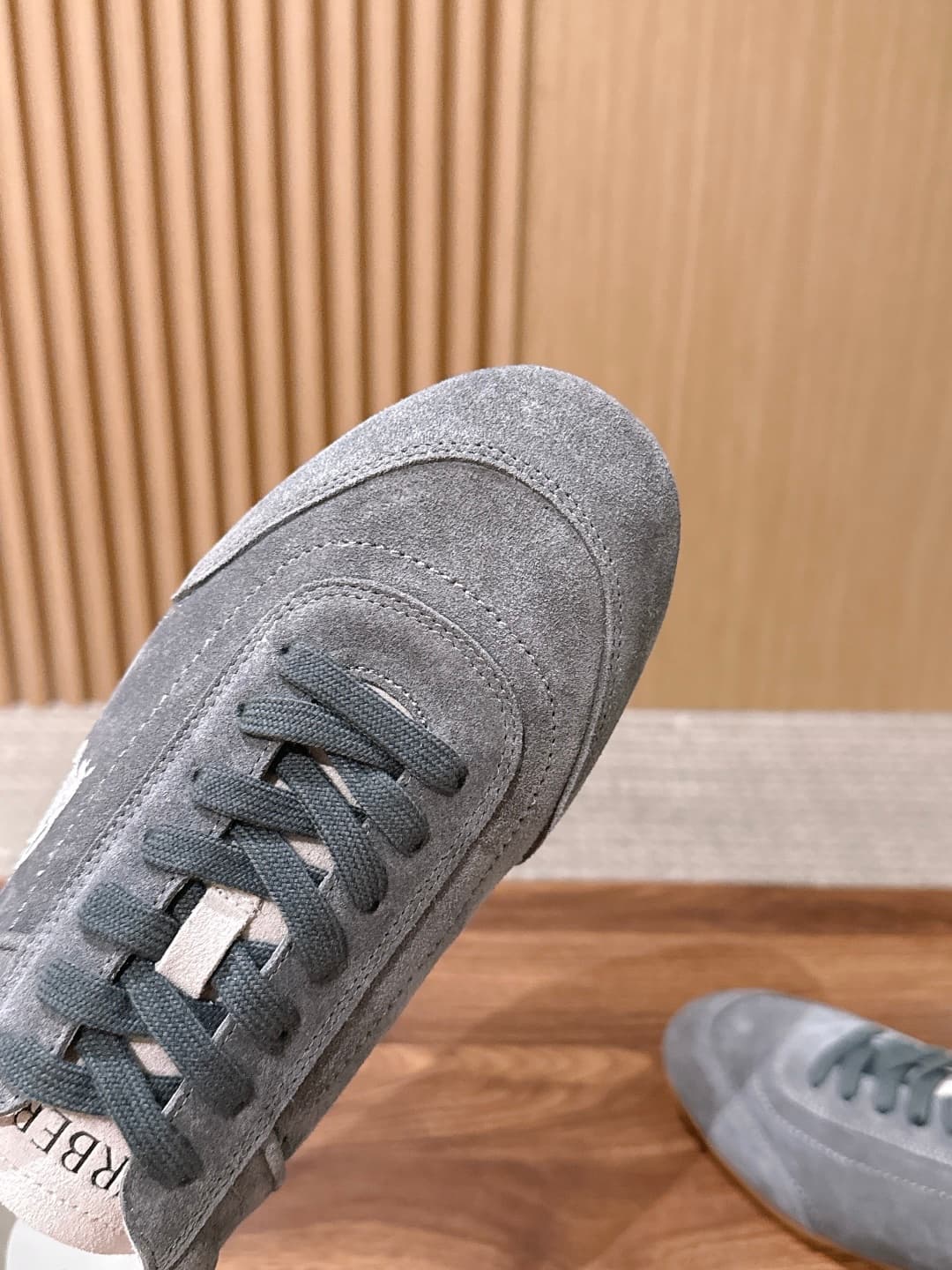 D3163 【Wangzhou Product】Burberry’s popular vintage/retro men’s Derby shoes are now available. These are Burberry’s signature products, and these shoes truly strike a perfect balance between “brand identity” and “daily practicality”. — image 6