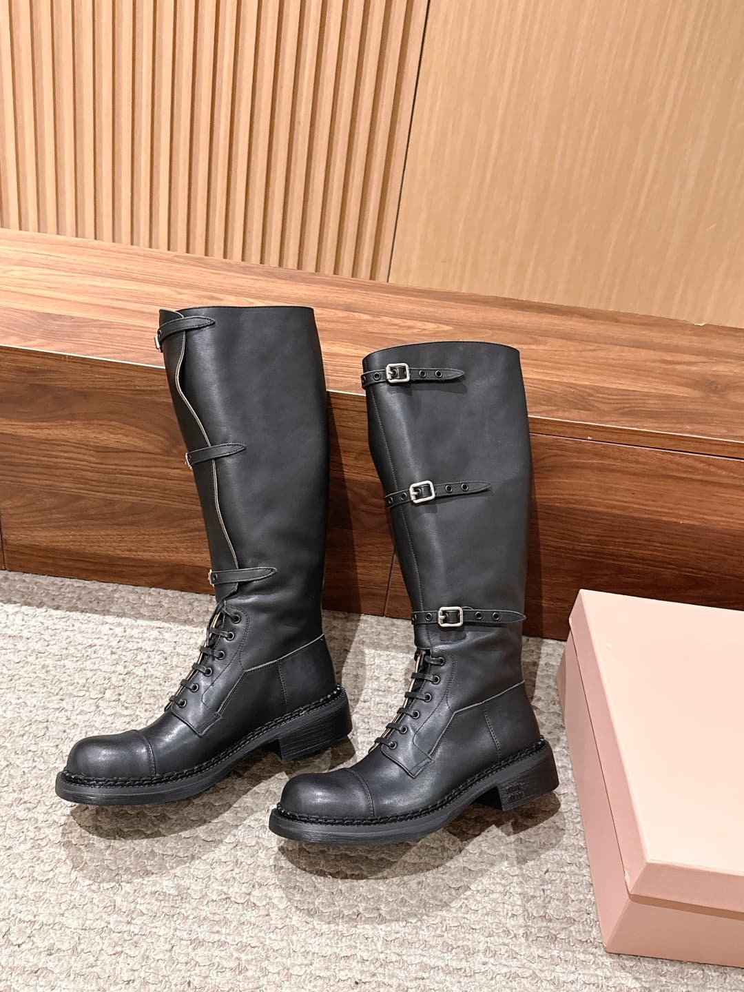 D10578 [2.0 Upgrade Version] MiuMiu – New model long boots. These are stylish long boots with a classic motorcycle boot style. — image 4