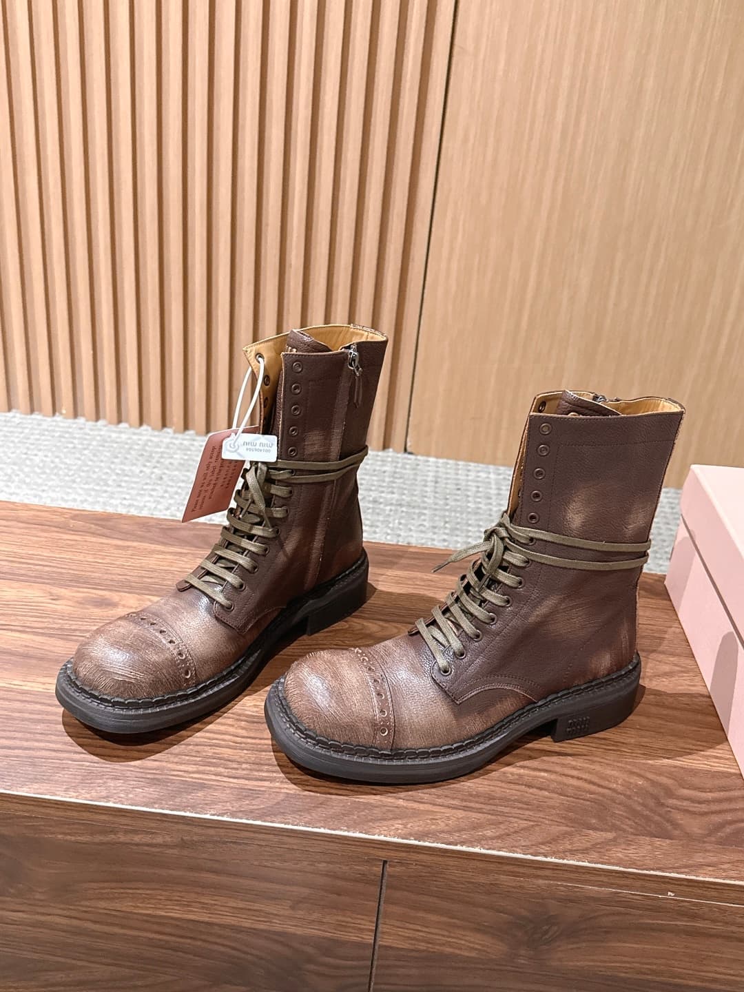 D10575 Miu Miu new model motorcycle boots, stylish long boots with a classic motorcycle boot style. — image 2