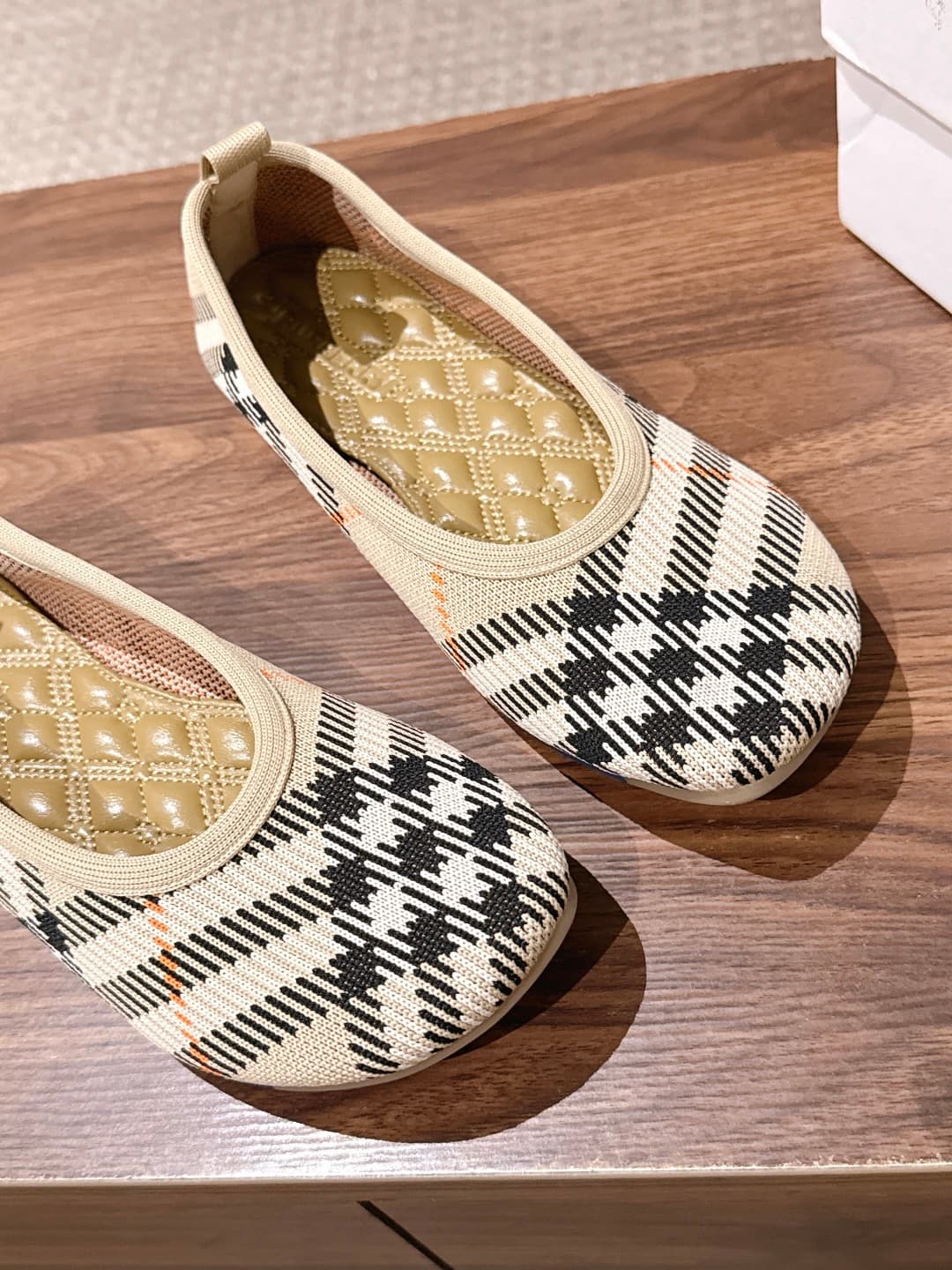 D3134 [Wangshan Product] BURBERRY Water Slide Collection – Ballroom Shoes for Ballet — image 6