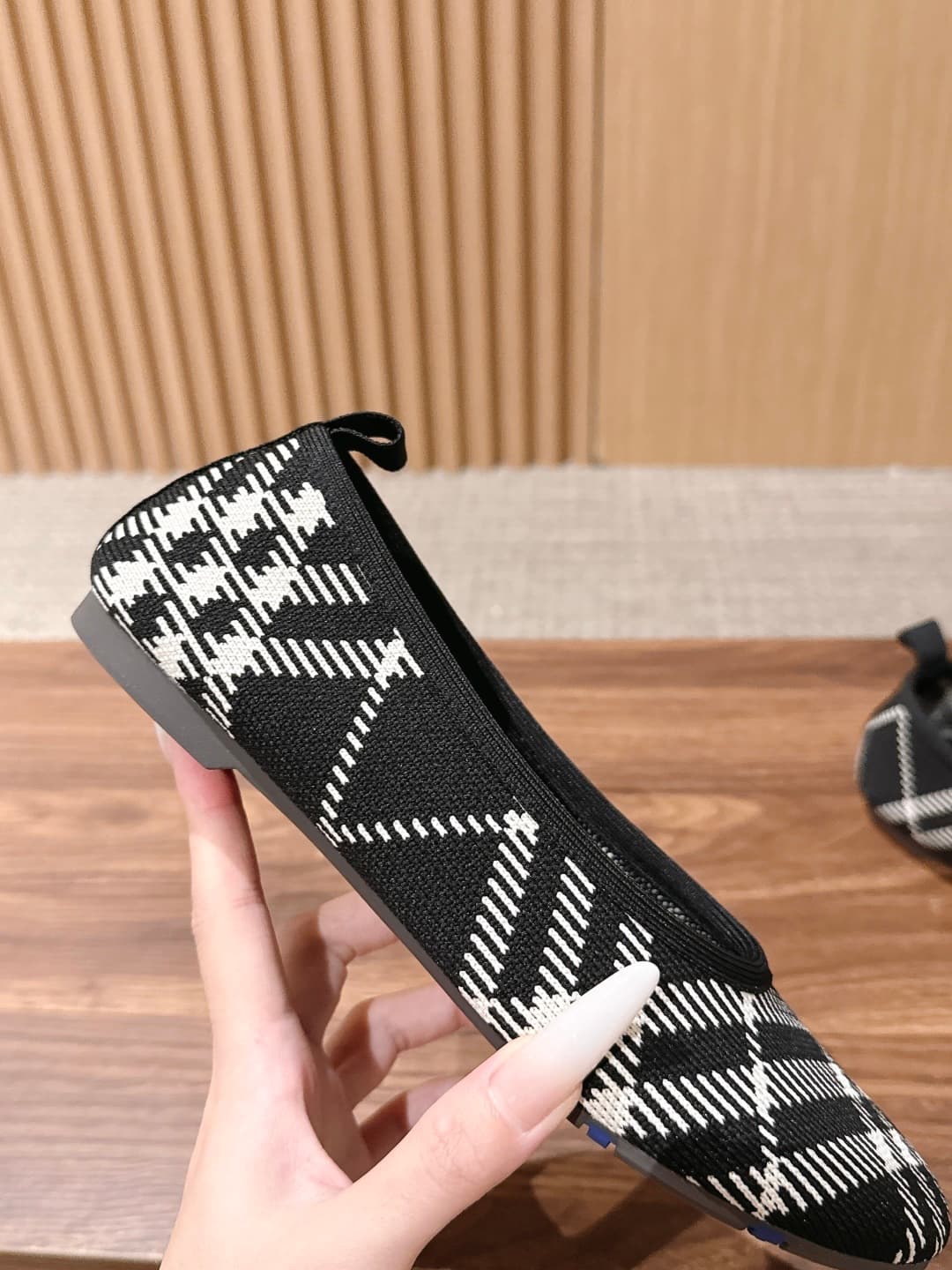 D3132 [Wanjiang] BURBERRY Water Slide Collection – Ballroom Shoes, Ballet Flats — image 7