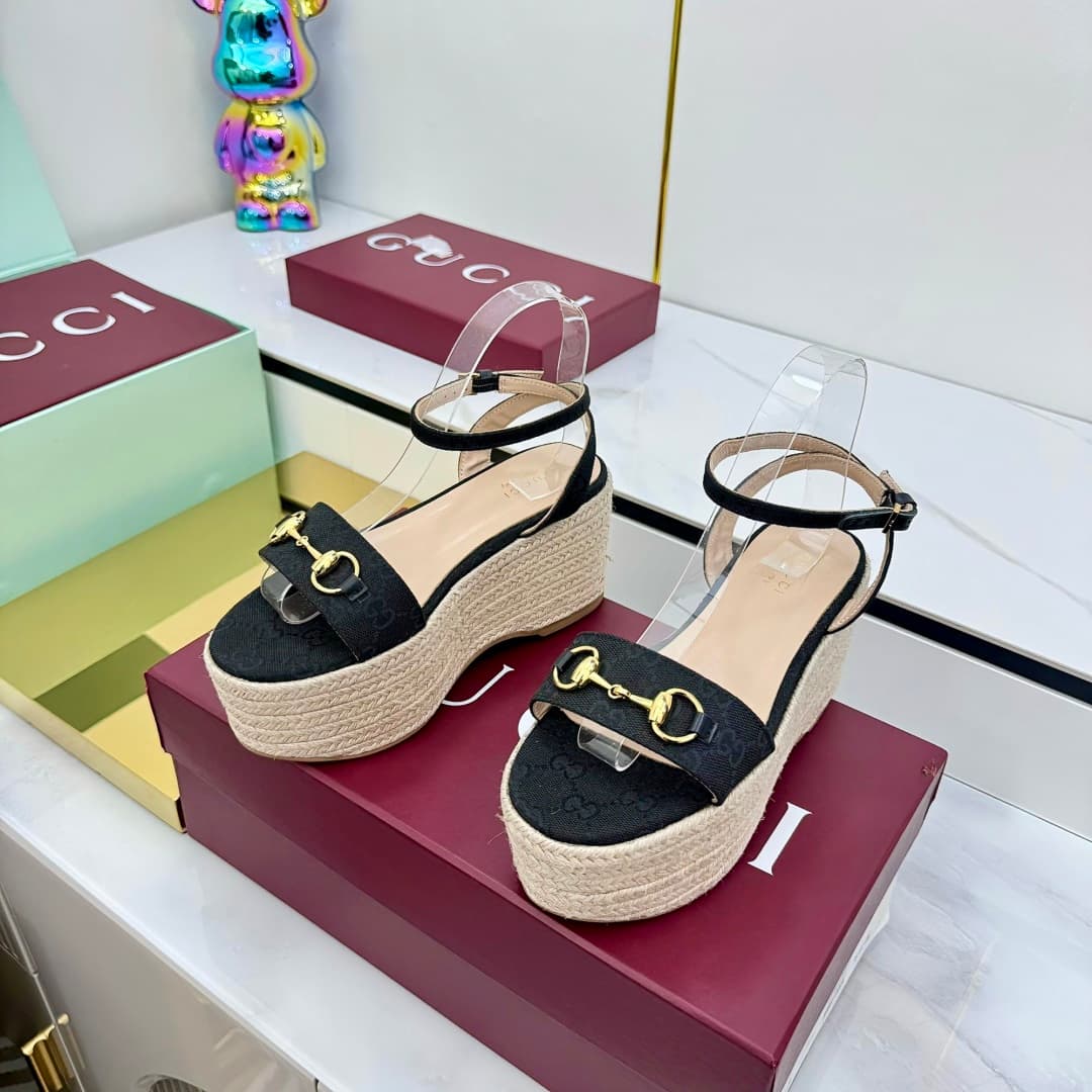D6970 🌞 💰 Latest popular women’s buckle-style flat sandals with mid-height soles, waterproof, and cool — image 3