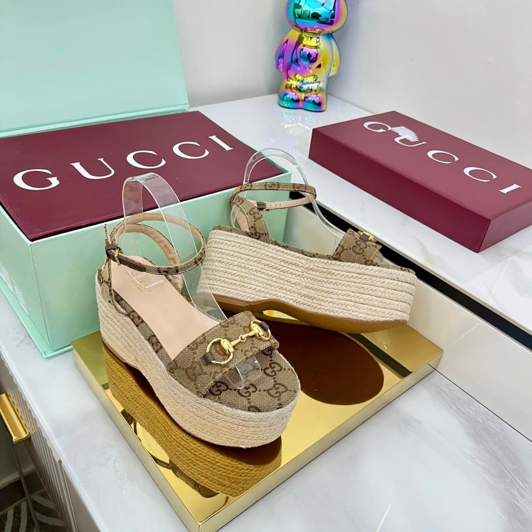 D6969 🌞 💰 Latest popular women’s flat sandals with buckle straps, medium heel, waterproof and cool — image 3