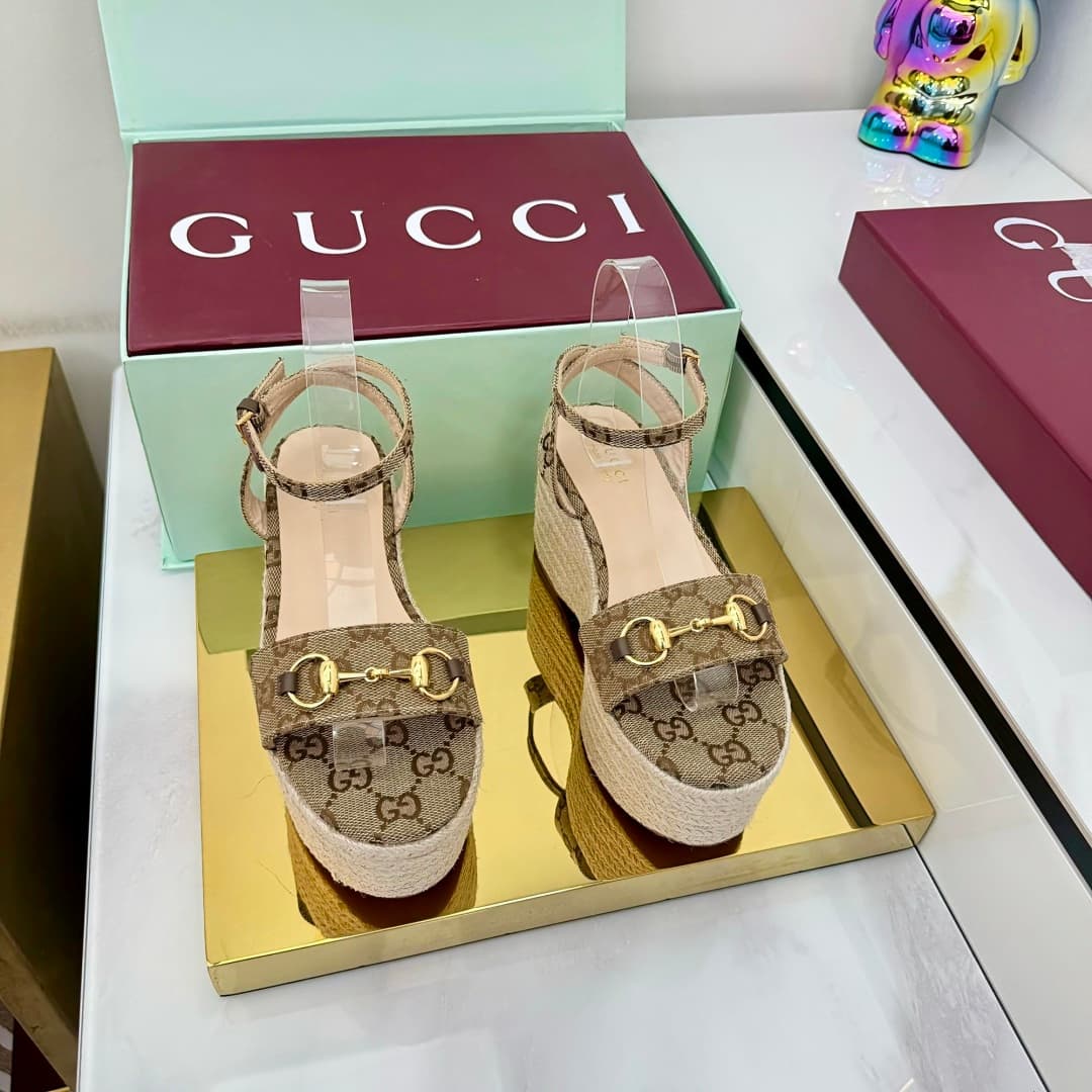 D6969 🌞 💰 Latest popular women’s flat sandals with buckle straps, medium heel, waterproof and cool — image 4