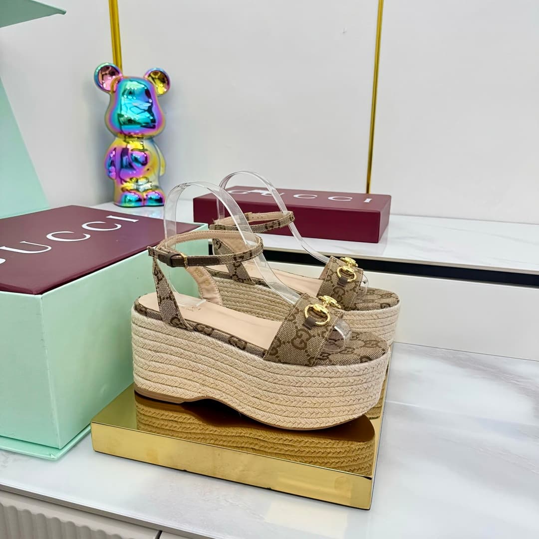 D6969 🌞 💰 Latest popular women’s flat sandals with buckle straps, medium heel, waterproof and cool — image 2