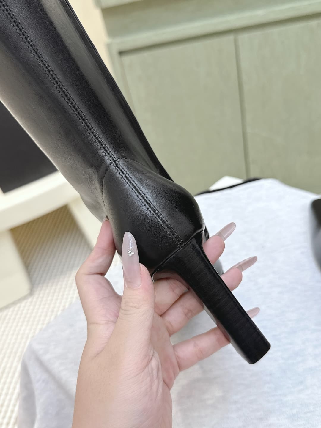 D12071 Buyer’s level | D093🦁 Elegant and stylish Saint Laurent new models with square toe, high heels of various lengths. Who doesn’t need a pair of new boots in early autumn? In the romantic autumn season, wearing a pair of boots or sneakers is absolutel — image 5