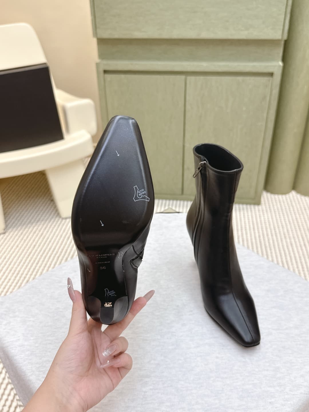 D12067 Expedited Purchase Level | D425🦁 Elegant Design, Saint Laurent’s new square-toe high heels in various lengths. Who doesn’t need a pair of new boots for early autumn? In the romantic autumn season, wearing a pair of boots or shoes with long or short — image 6