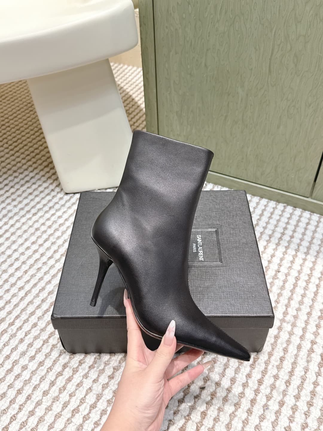D12083 Buyer-level — image 5