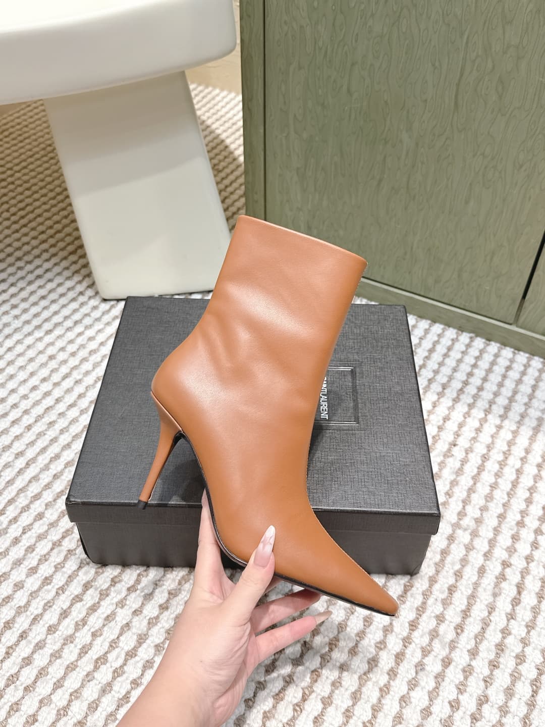D12082 Buyer-level — image 5