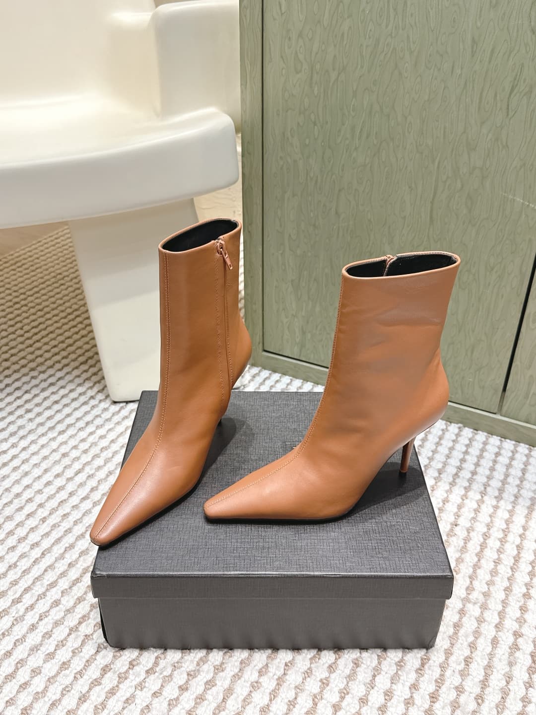 D12082 Buyer-level — image 2