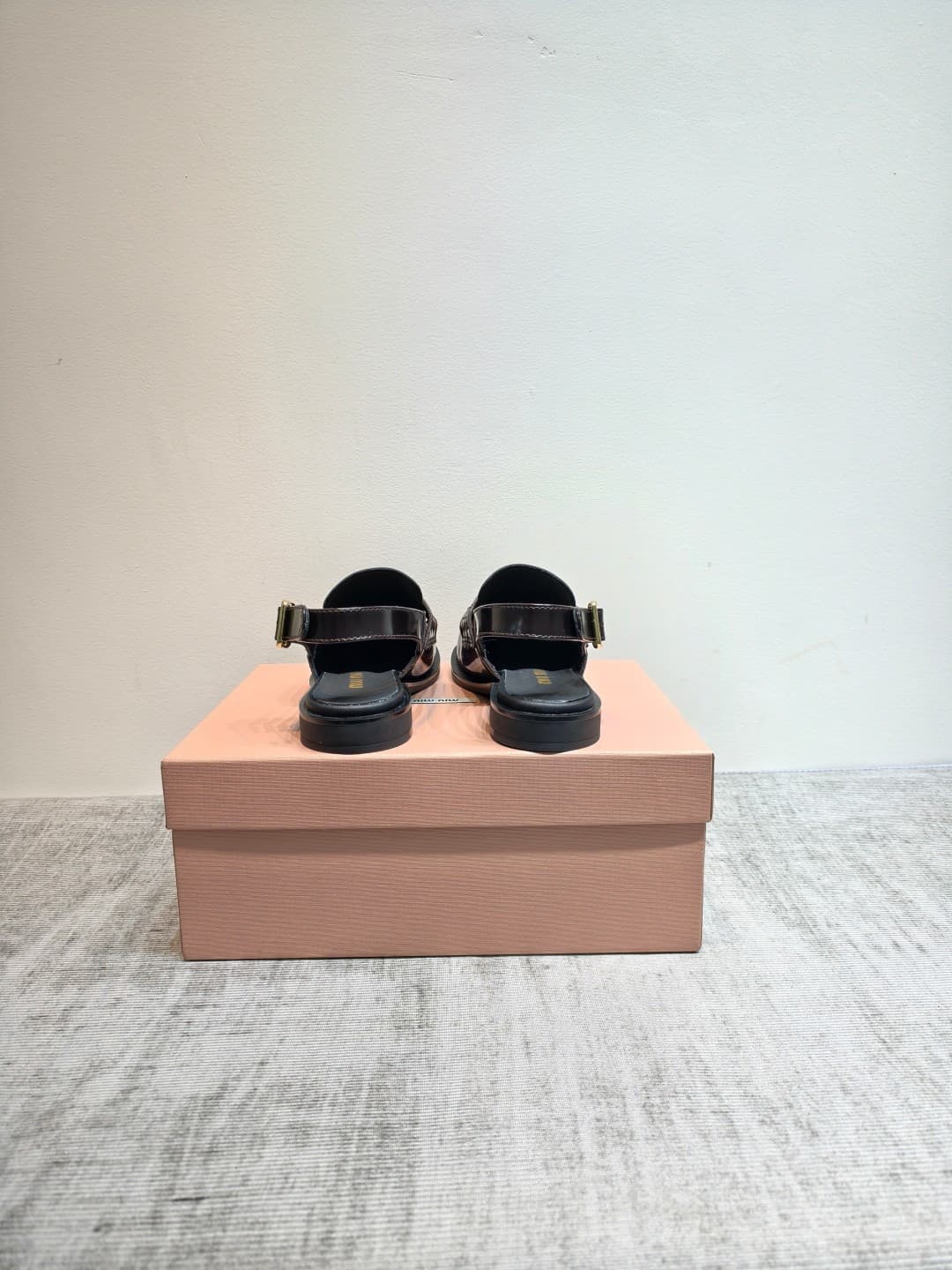 D10649 MIUMIU 2026 new vintage/retro shoes. The upper is made of high-quality calfskin/leather; some models feature aged waxed leather, giving a vintage look. There are also different versions with glossy polished leather, wine-red colored leather, and da — image 4