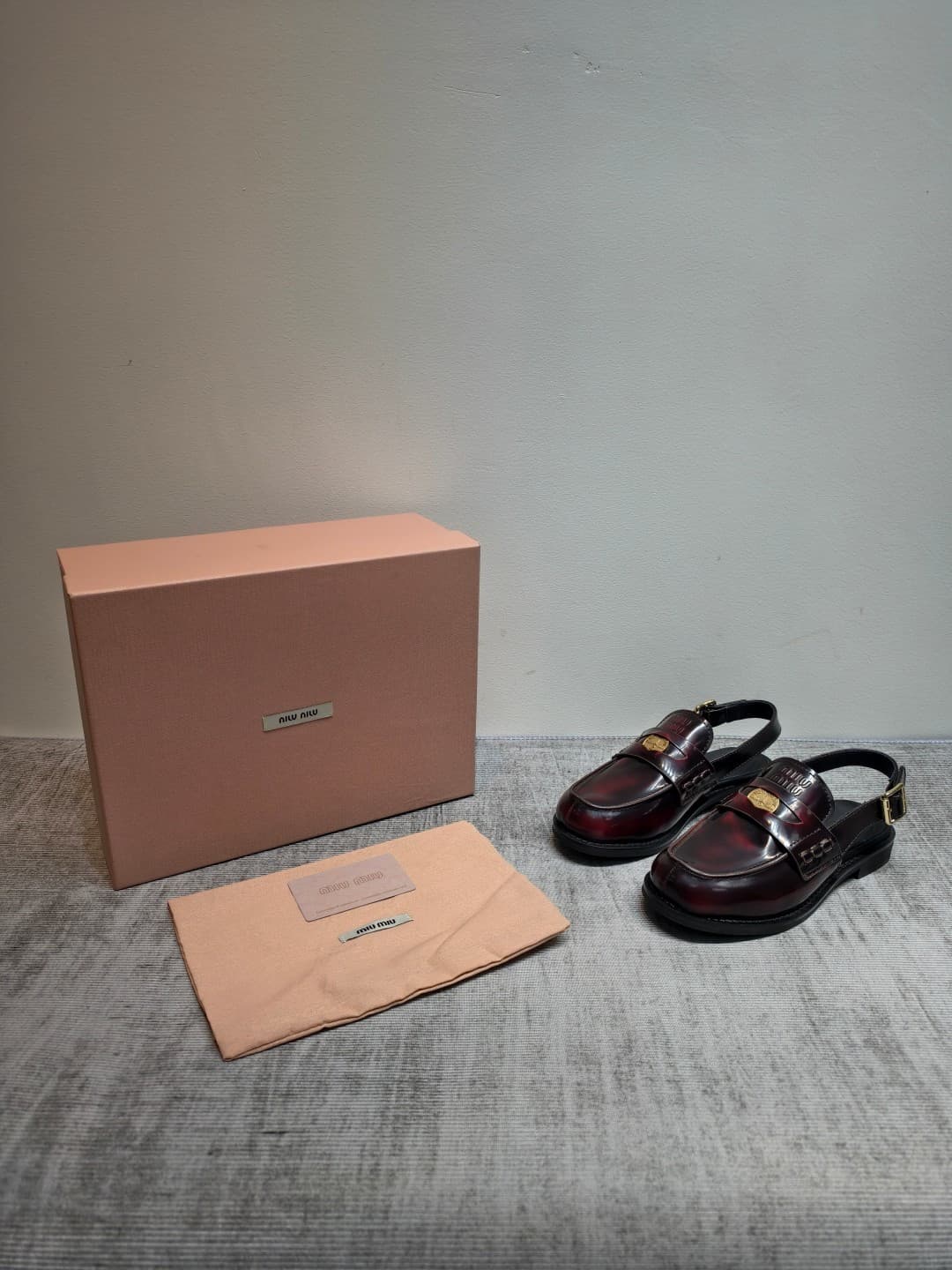D10649 MIUMIU 2026 new vintage/retro shoes. The upper is made of high-quality calfskin/leather; some models feature aged waxed leather, giving a vintage look. There are also different versions with glossy polished leather, wine-red colored leather, and da — image 7