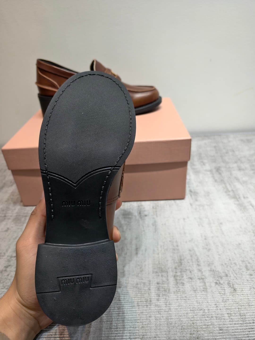 D10644 MIUMIU 2026 New Vintage/Retro Loafers – Upper: Main part made of high-quality calfskin/leather; some models feature aged waxed leather for a vintage look. There are also different versions including glossy polished leather, wine-red dyed leather, a — image 8
