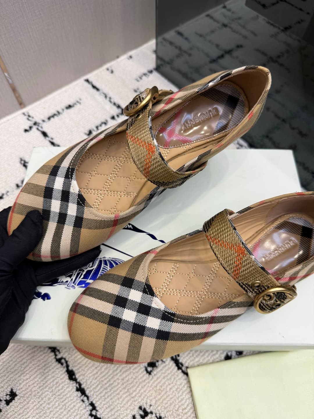 D3161 Burberry / Burberry 26WF New Product — image 6