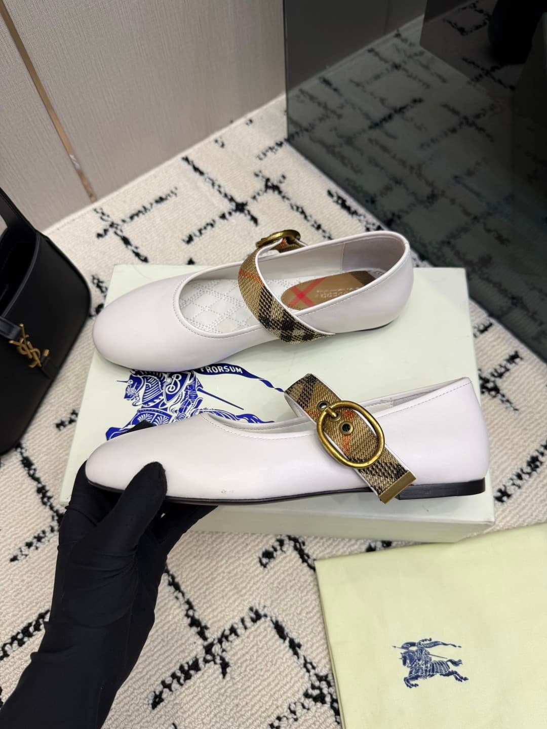 D3160 Burberry / Burberry 26WF New Product — image 5