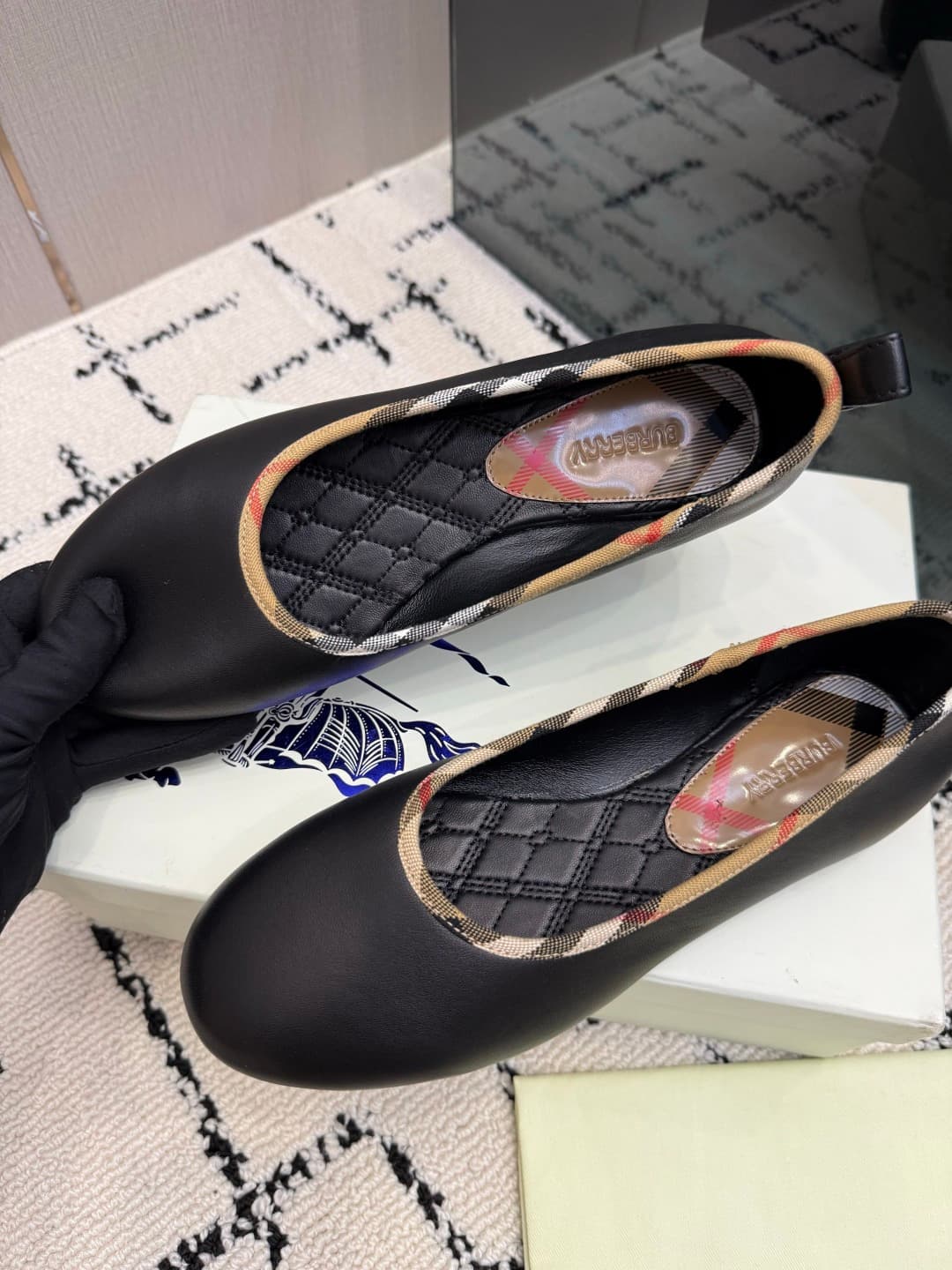 D3159 Burberry / Burberry 26WF New Product — image 6
