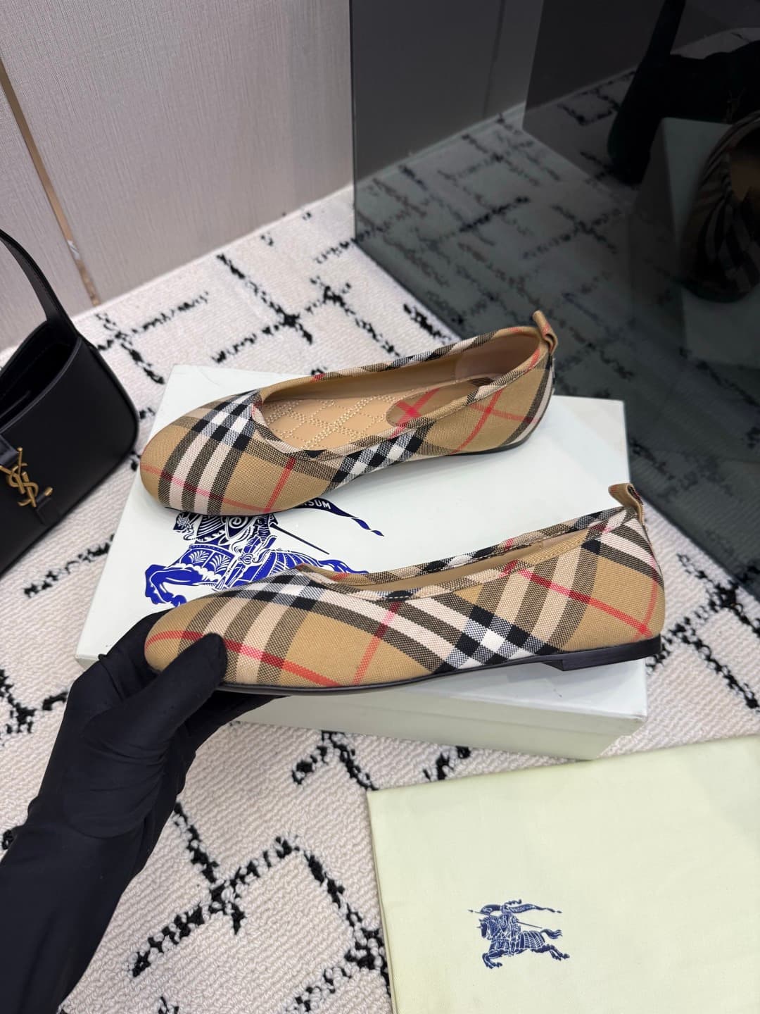 D3158 Burberry / Burberry 26WF New Product — image 5