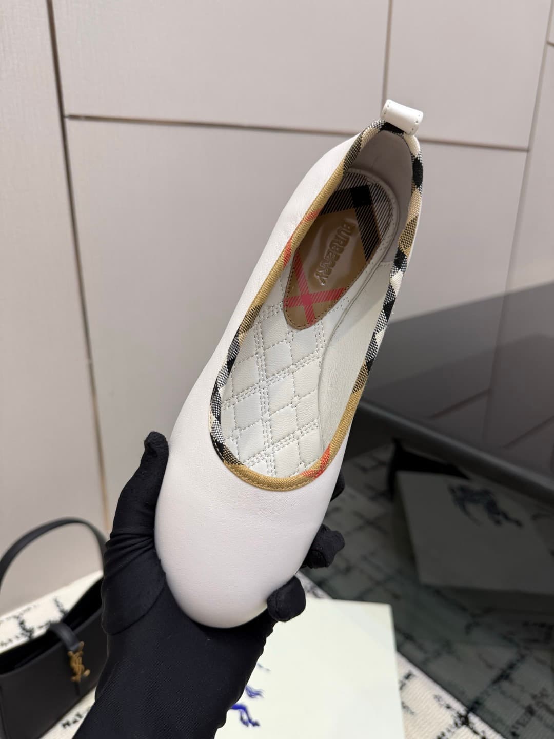 D3157 Burberry / Burberry 26WF New Product — image 8