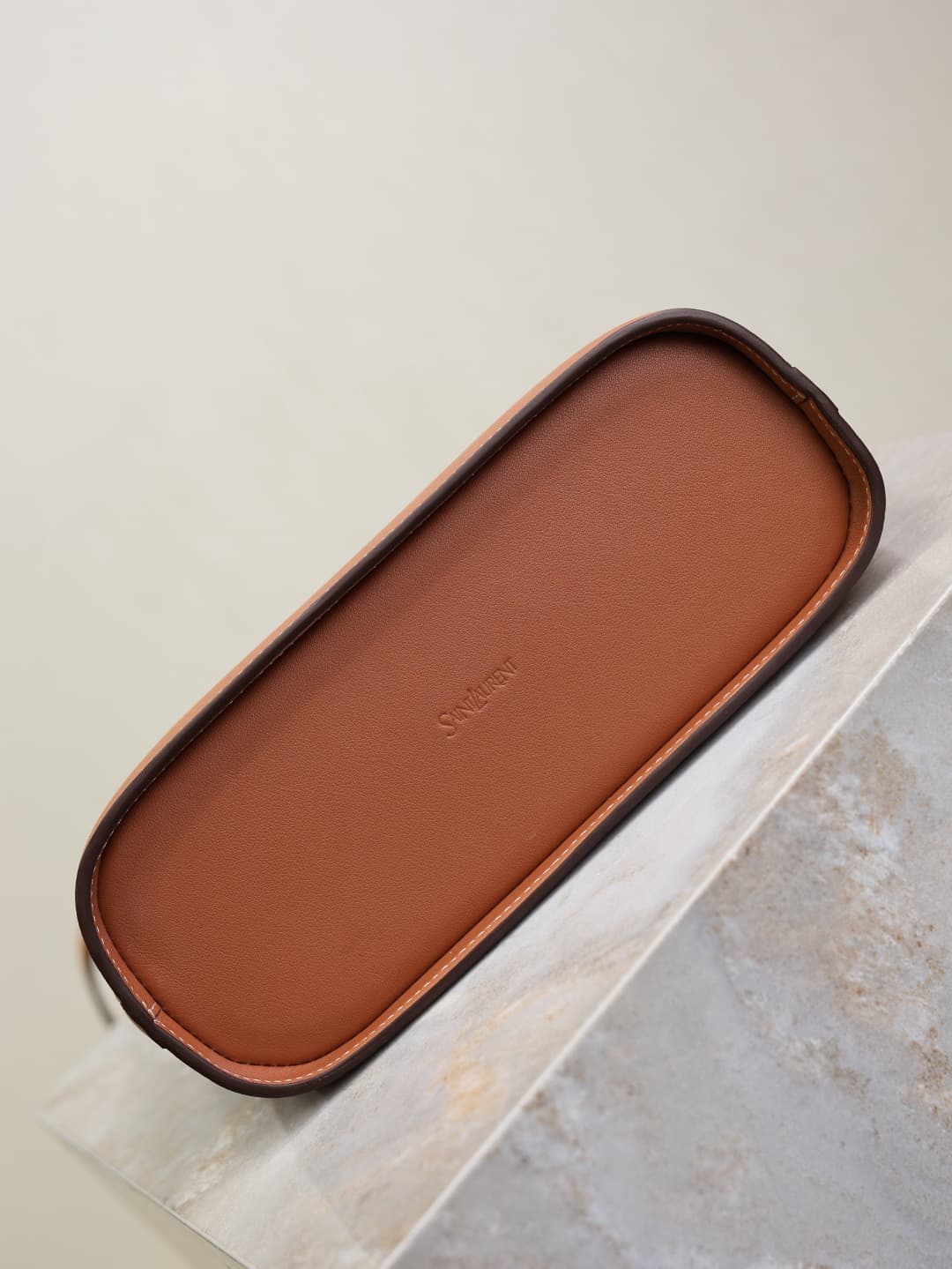 C8522 Caramel cowhide· — image 8
