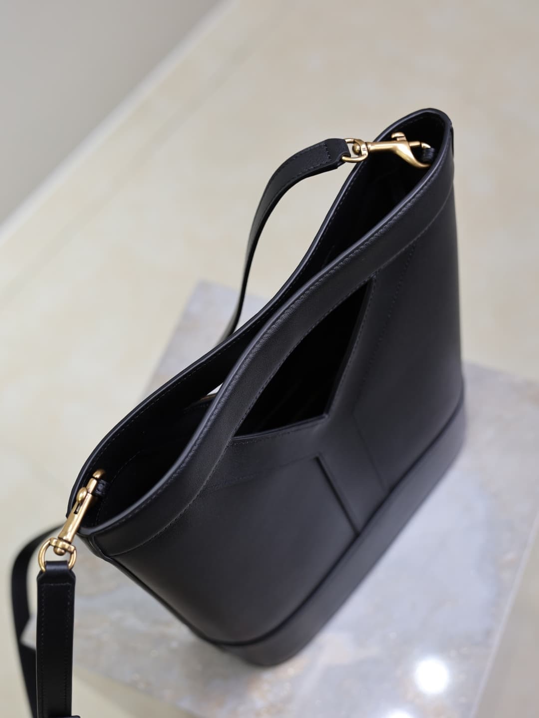 C8524 Black· — image 6