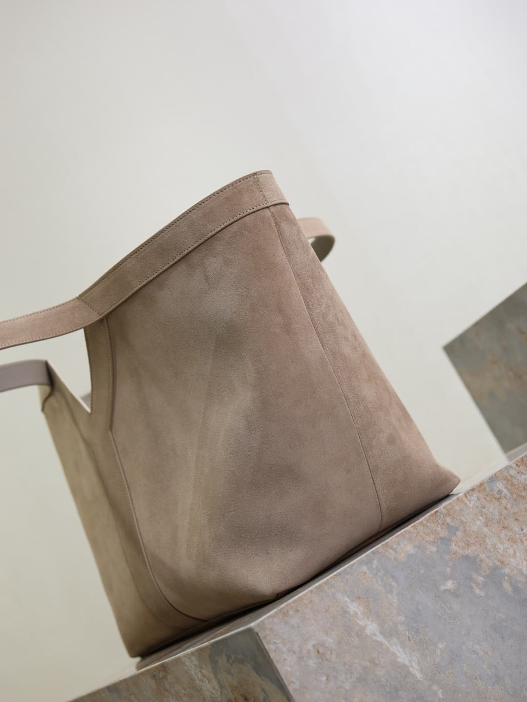 C8531 Gorilla skin with cowhide· — image 5