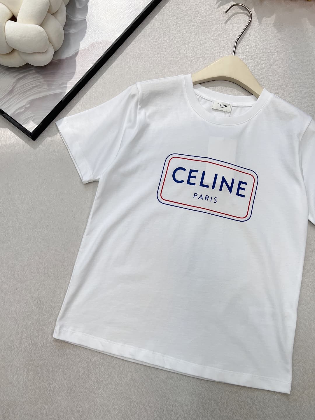 C18439 🆕 Celine spring collection: new dual-color square letter print, loose casual fit, short-sleeved T-shirt — image 7