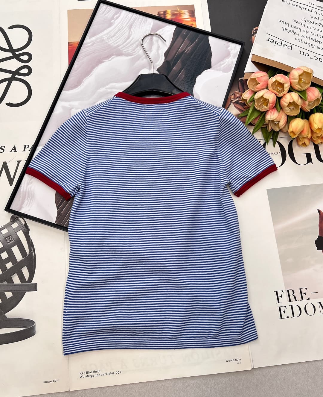C18568 🆕 New Prada vintage/retro short sleeves, red and blue contrast colors + triangular logo. The classic blue and white stripes create a fresh aesthetic. The red knotted details on the collar and cuffs add a dynamic touch, breaking monotony and making  — image 2